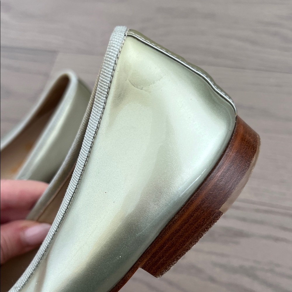 CHANEL Women's Metallic Silver Flats - Picture 9 of 10